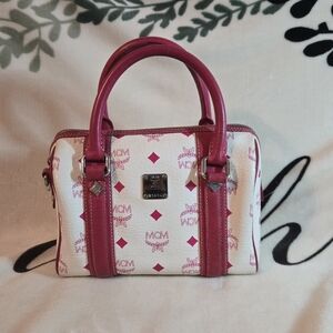 💯 Authentic MCM Boston Handbag (Pink and White)